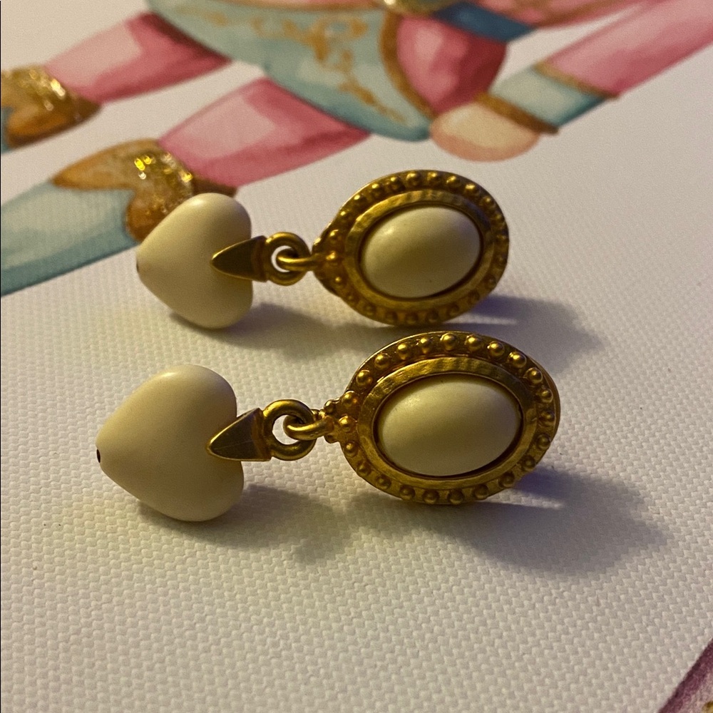 Vintage Rare Leslie Block Heart Dangle Clip On Earrings